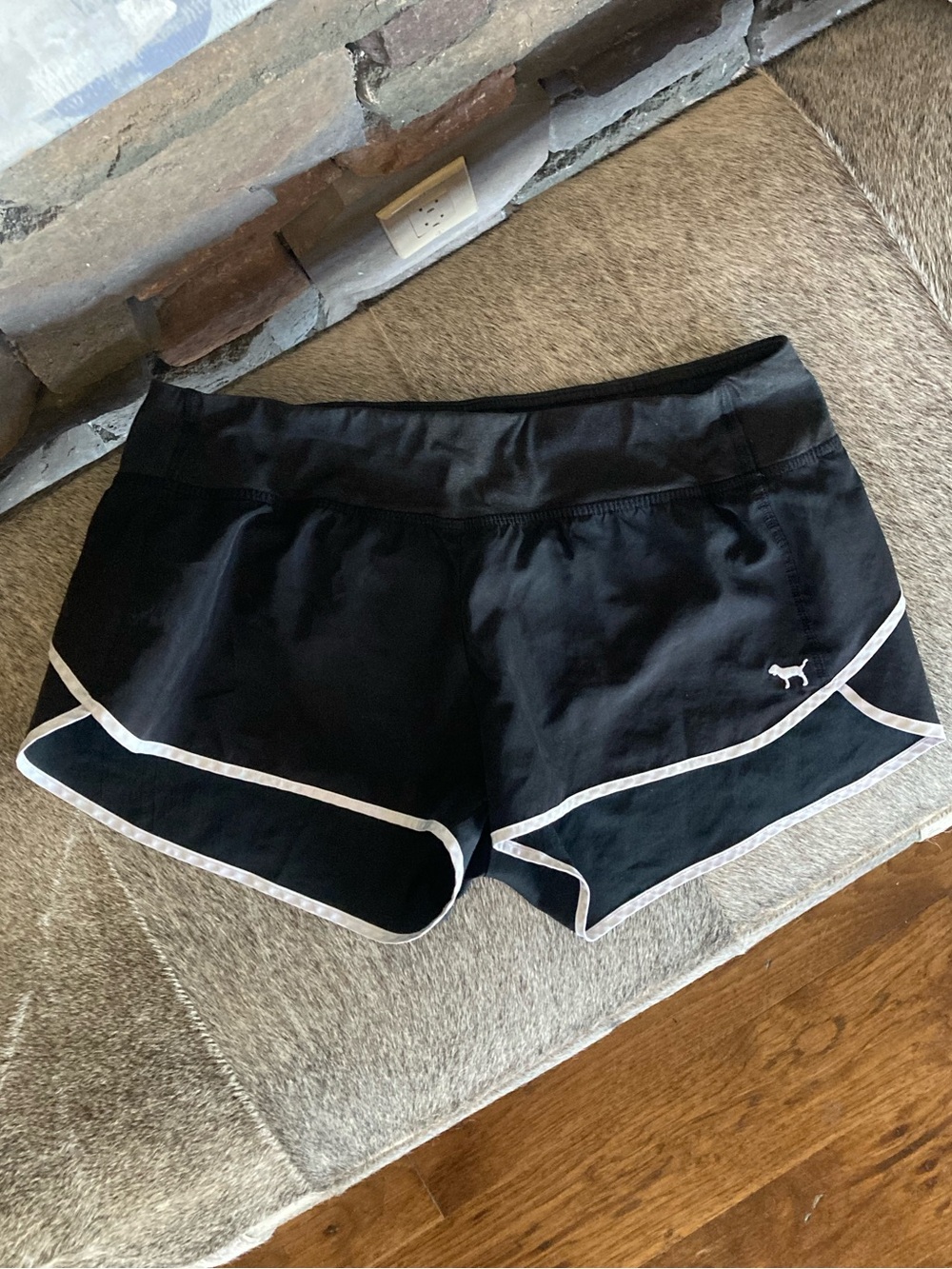 Victoria's Secret PINK 2014 Low Rise Shorts Small Dog Logo Coconut Girl Surf